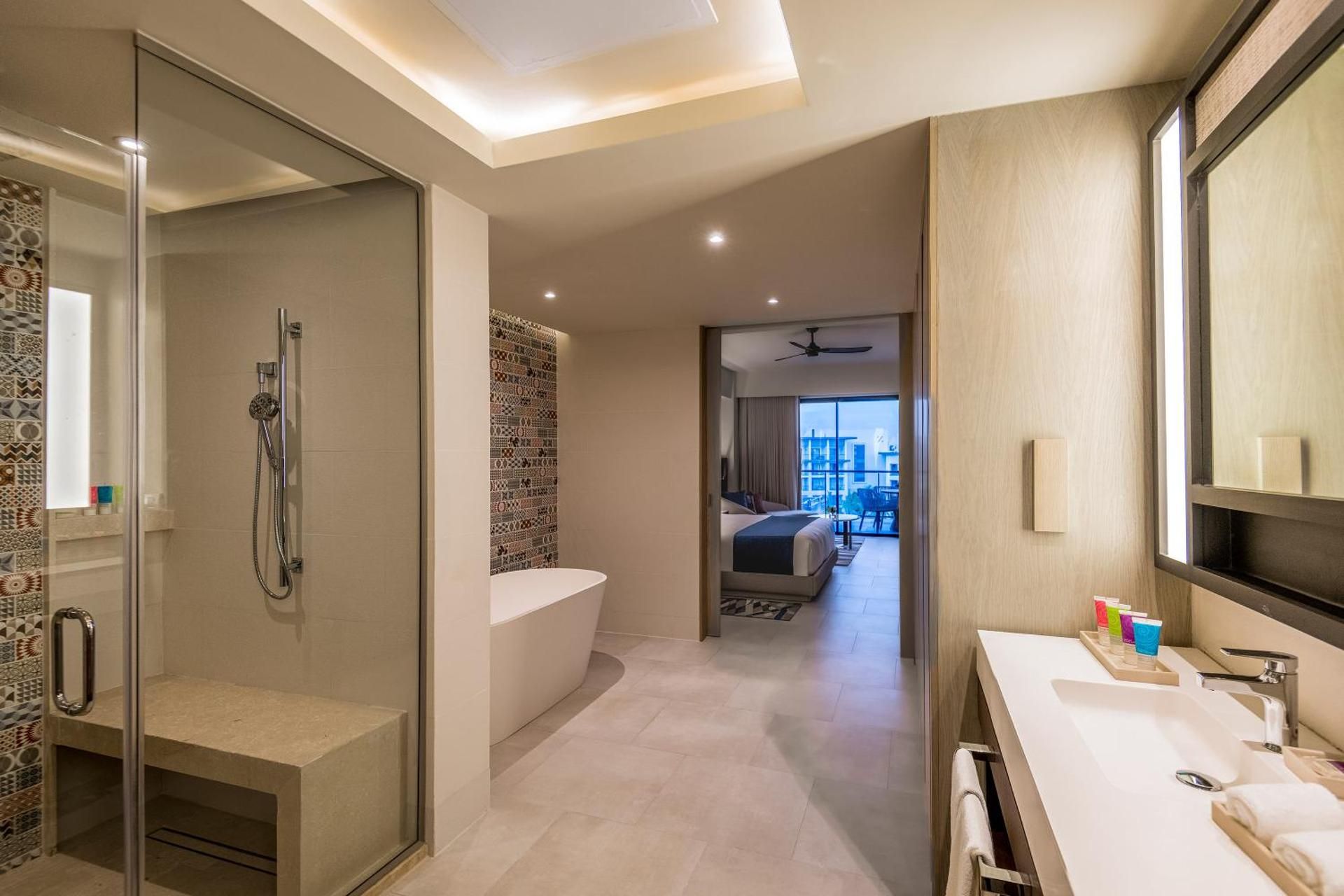 Club Ocean View One Bedroom Master Suite