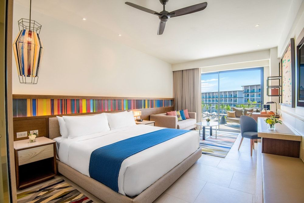 Resort View Junior Suite King