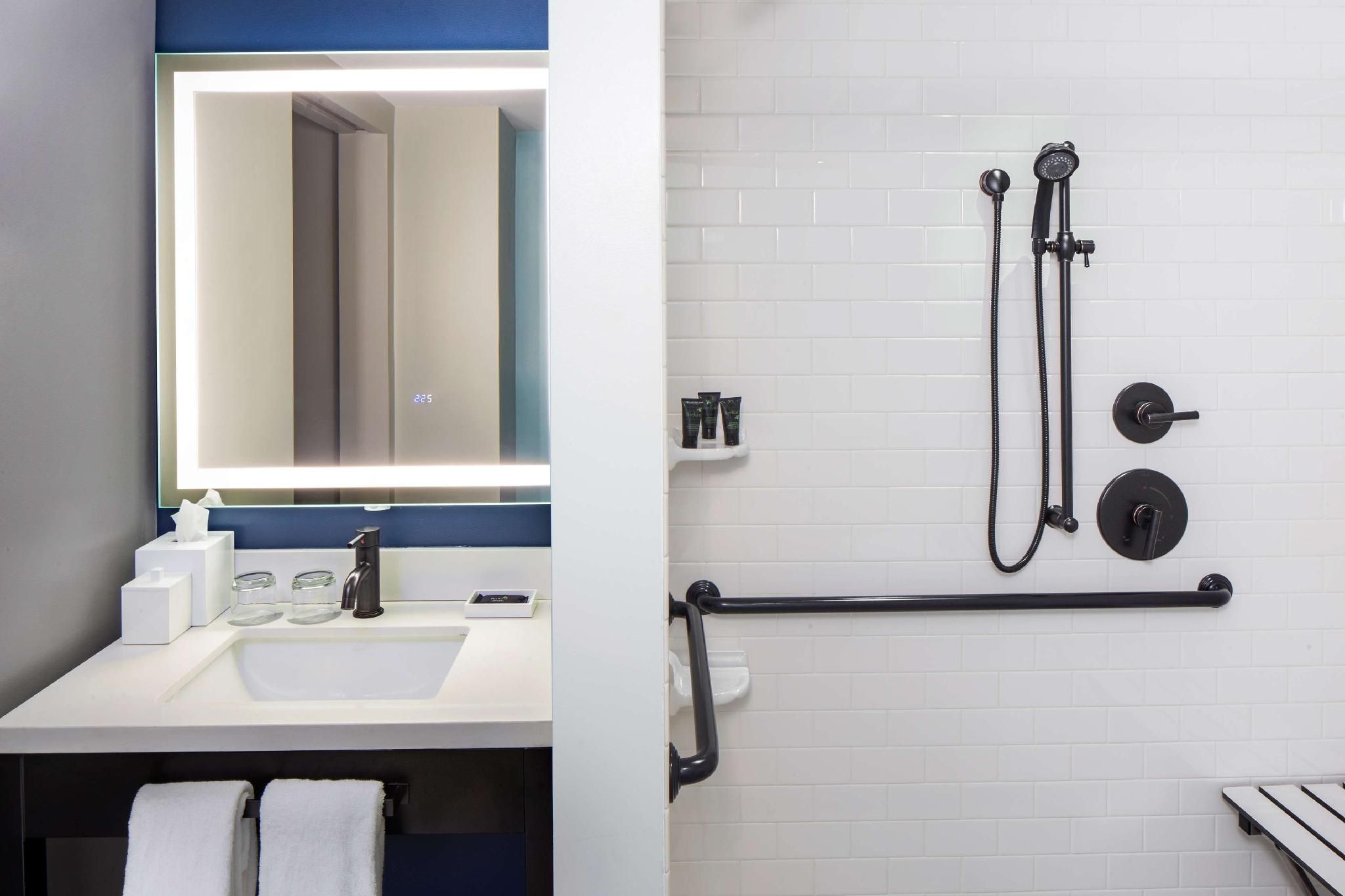 undefined Hyatt Centric Faneuil Hall Boston 4