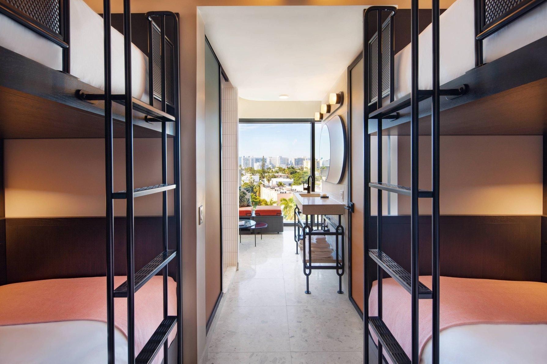 Quad Bunk W/ Sitting Room, Deluxe Guest Room, 4 Twin Bunk