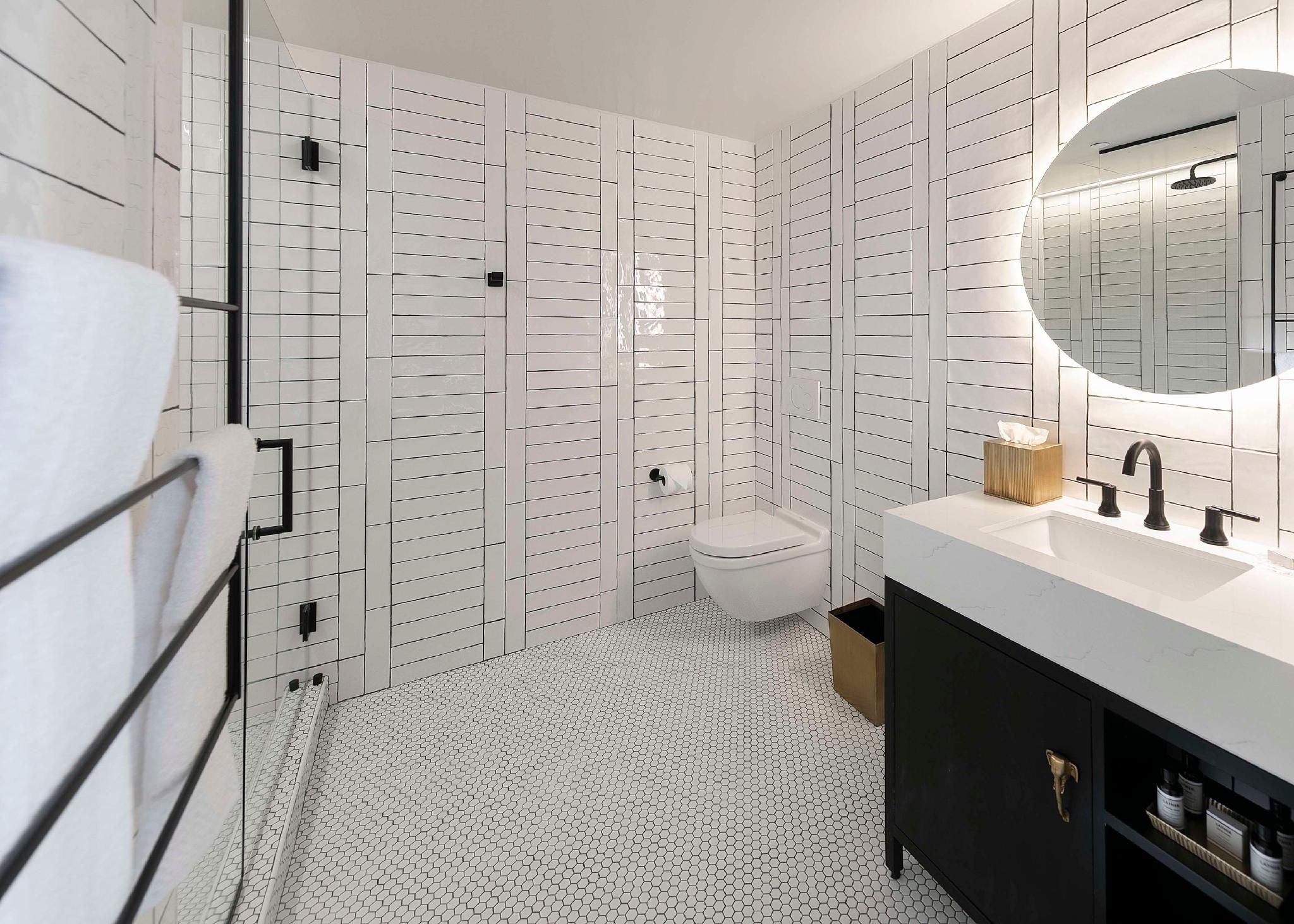 2 Queen Studio With 2 Twin Bunk Beds