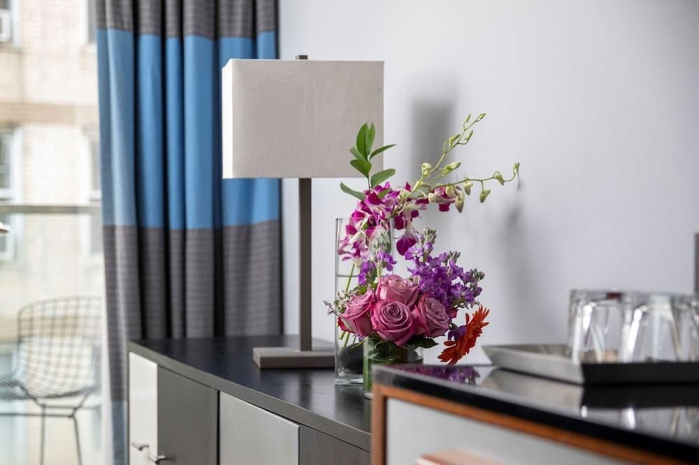 undefined 6 Columbus Central Park Hotel 7