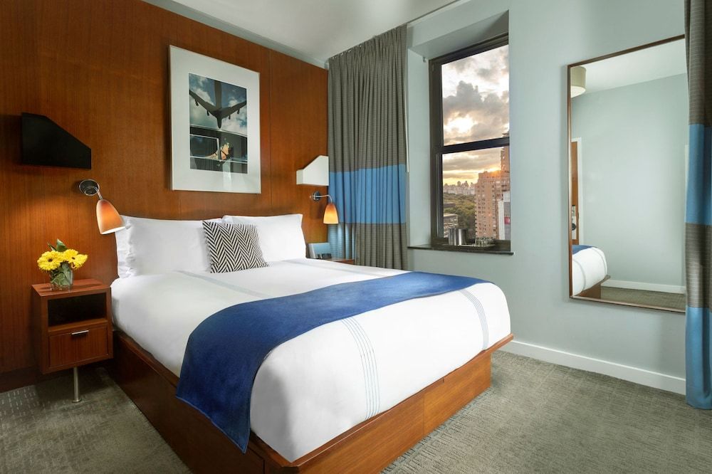 6 Columbus Central Park Hotel Superior Room, 1 Queen Bed