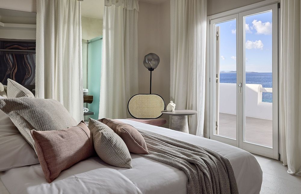 Amazon Mykonos Resort & Spa Sunset Deluxe Sea View Suite 2
