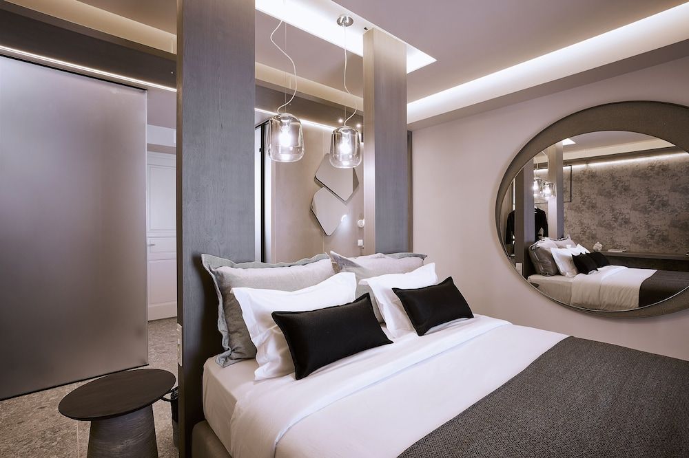 Amazon Mykonos Resort & Spa Sunset Deluxe Sea View Suite 5