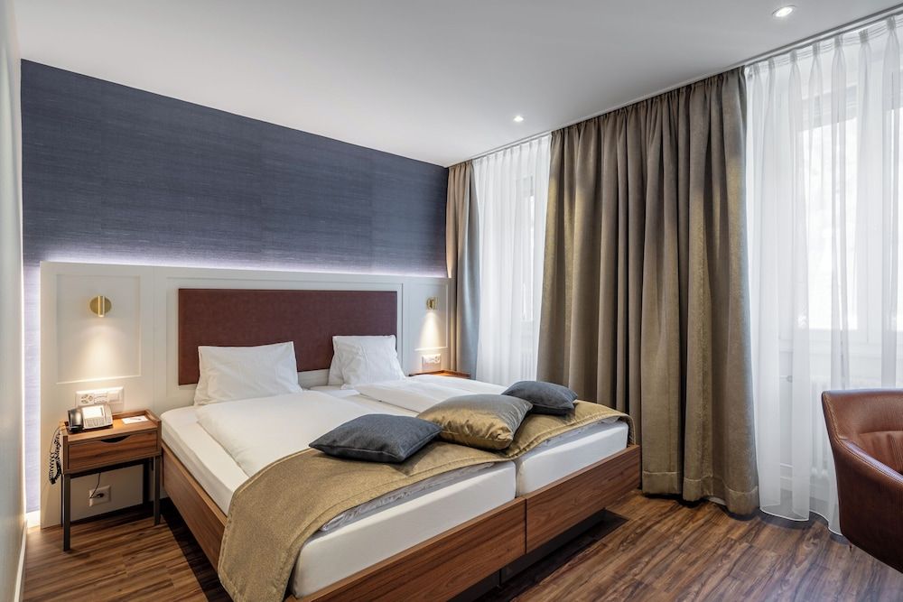 Hotel Du Nord Twin Room 5