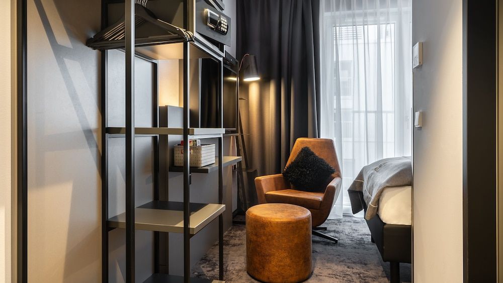 Holiday Inn - the niu, Charly Frankfurt City by IHG Standard Room 10