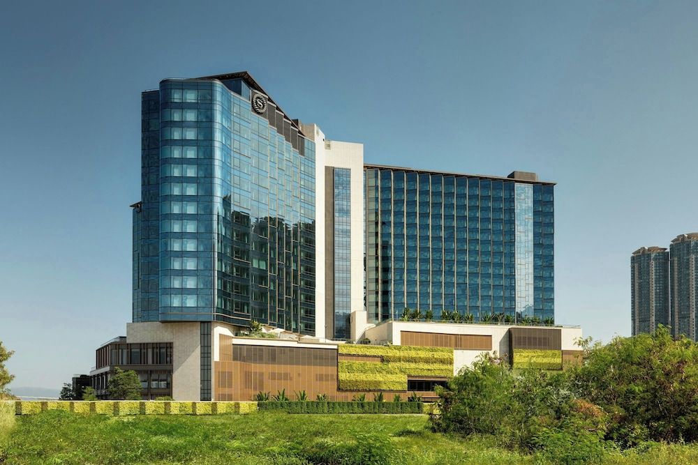undefined Sheraton Hong Kong Tung Chung Hotel 8