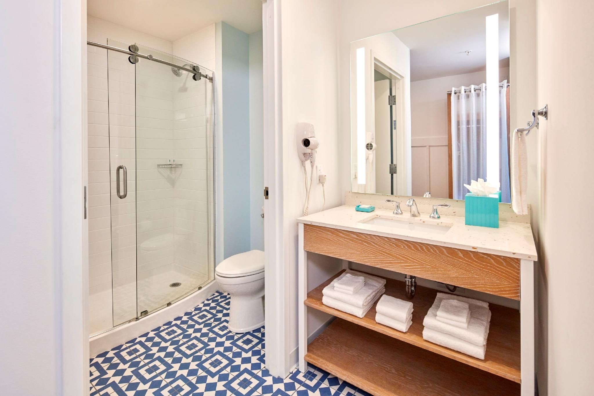Hearing Accessible Standard Room