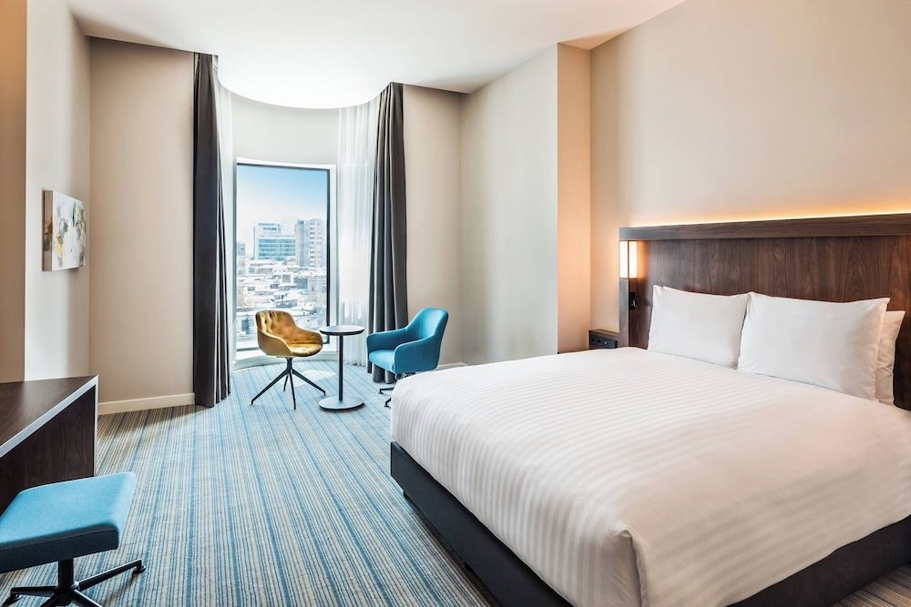 Superior Room, 1 King Bed, City View
