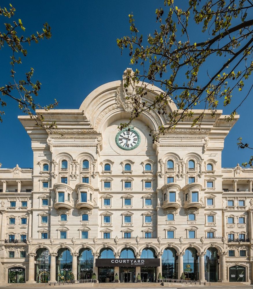 undefined Courtyard by Marriott Baku 8