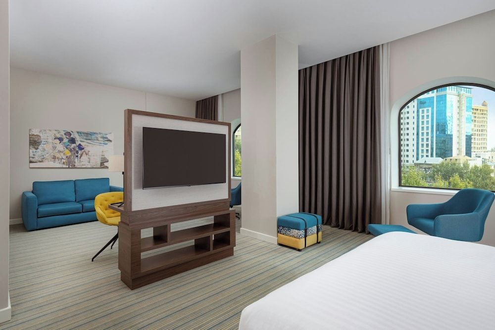 Junior Suite, 1 King Bed