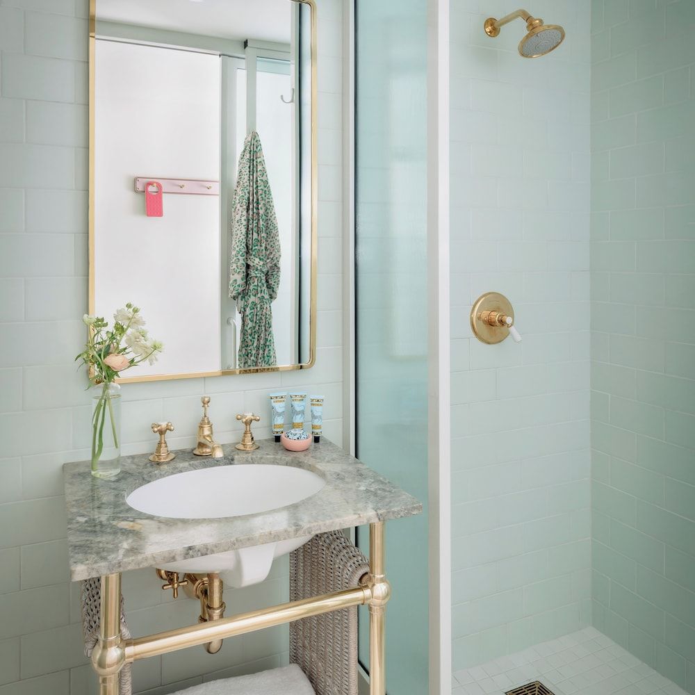 the goodtime hotel, Miami Beach, a Tribute Portfolio Hotel Room, 1 Queen Bed (Hearing Accessible) 4