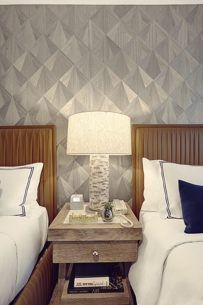 undefined Artezen Hotel 5