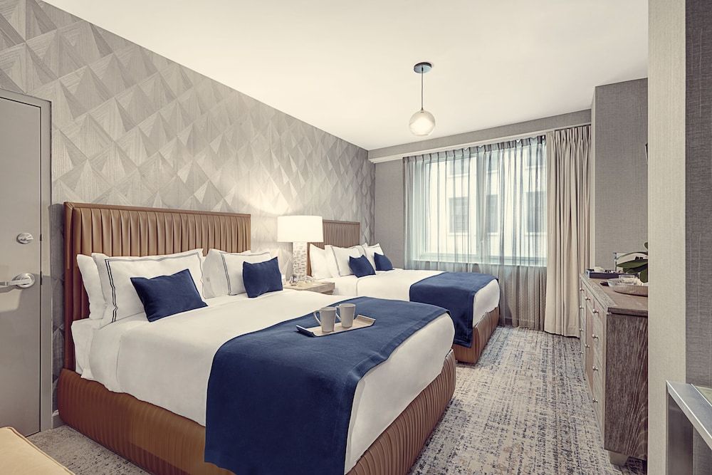 undefined Artezen Hotel 6