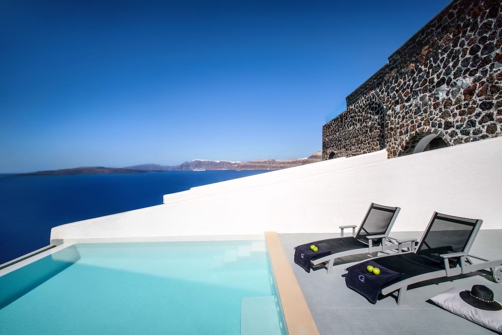 Grand Ambassador Santorini Hotel 