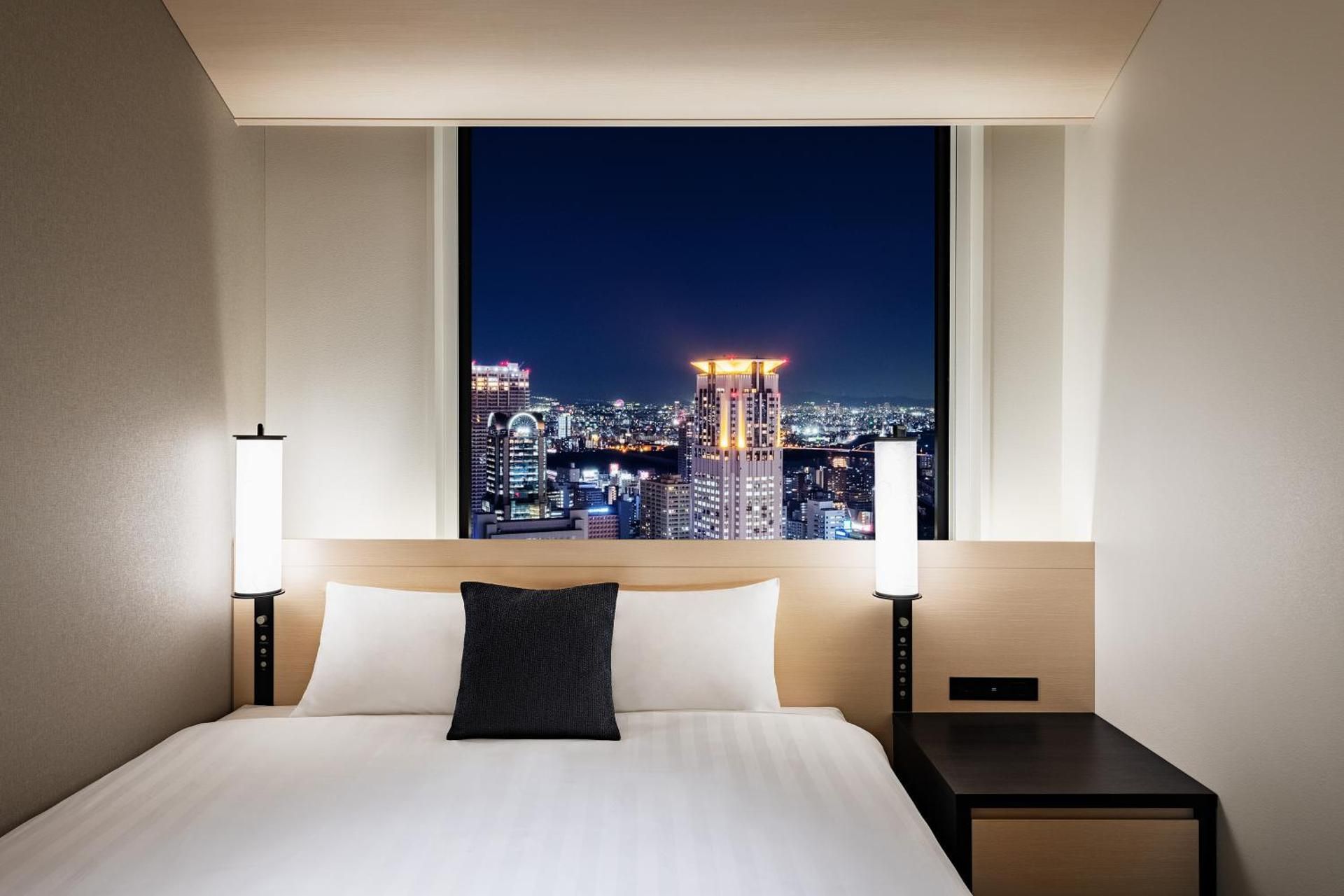 30th-35th High Floor Double Room for 1 Person - Non-Smoking