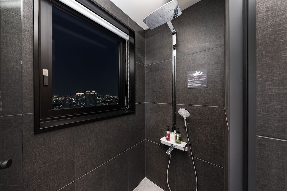 undefined Hotel Hankyu RESPIRE OSAKA 8