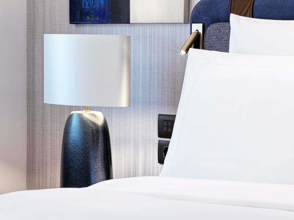 Athens Capital Center Hotel-MGallery Collection Classic Room, 1 Queen Bed 4