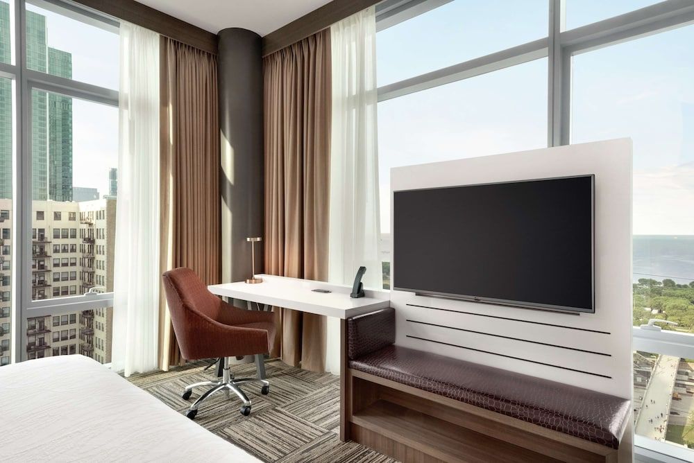 undefined Hilton Garden Inn Chicago Downtown South Loop 8