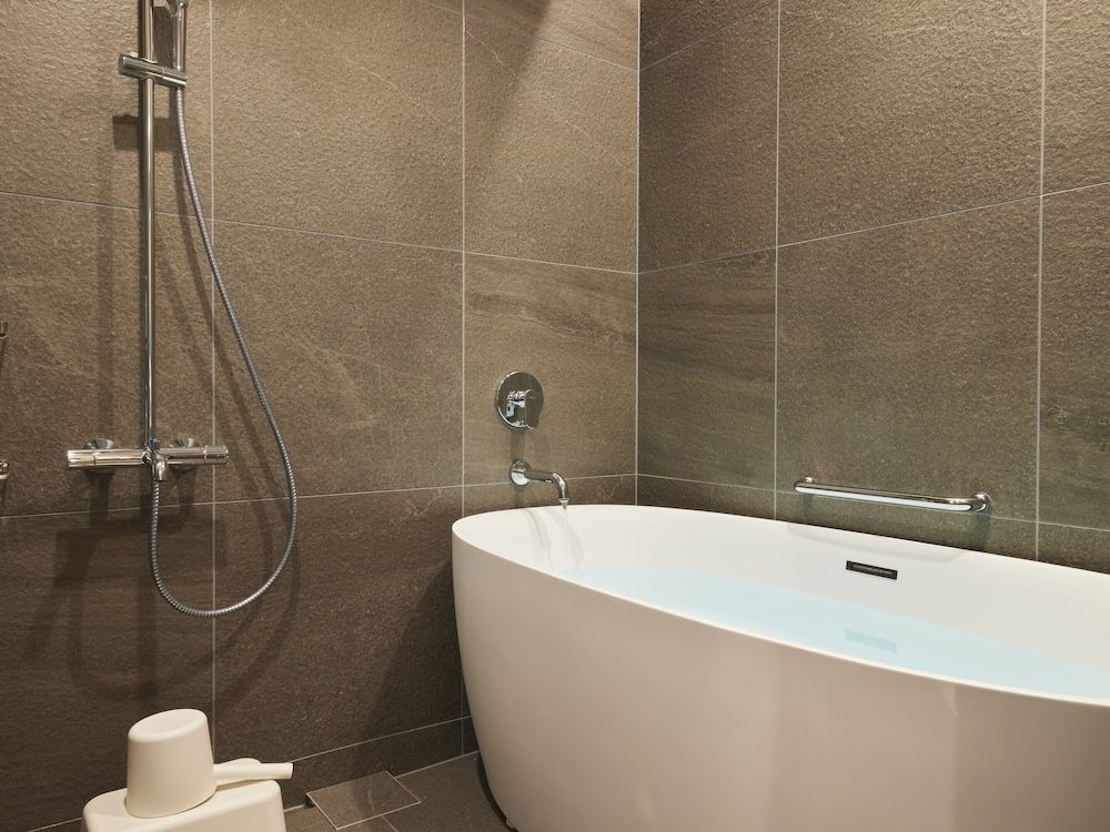 LIBER HOTEL OSAKA MUJI room type C [Non-Smoking] 4