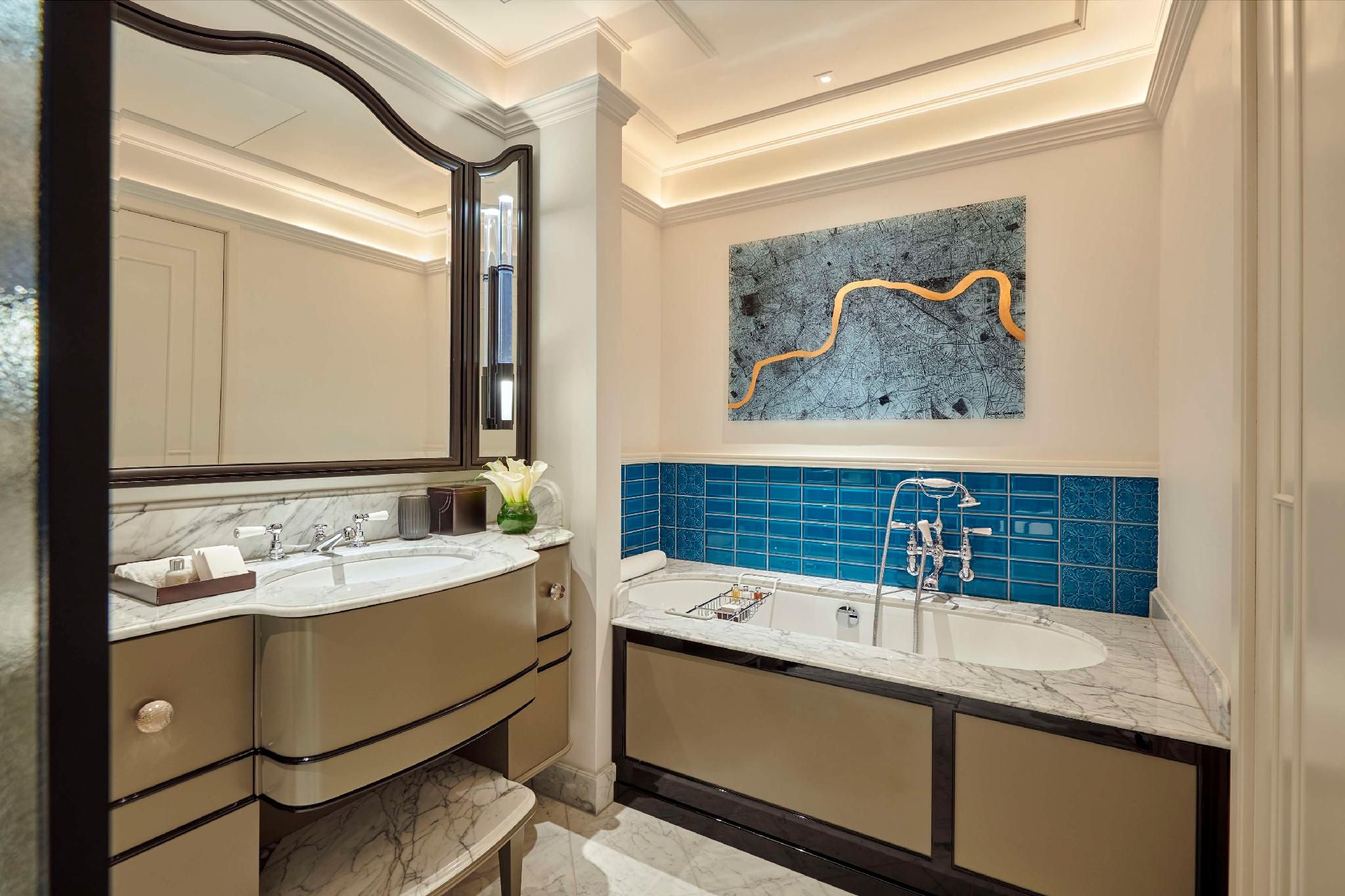 Sherlock Suite With 1 King Bed