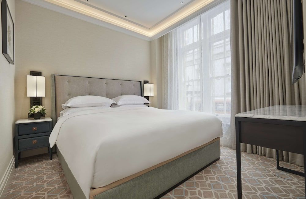 Great Scotland Yard Hotel, part of Hyatt Room, 1 King Bed