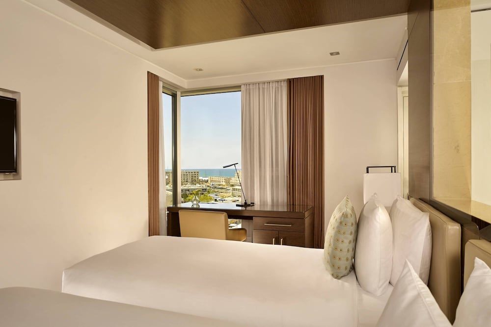 Superior Room, 2 Twin Beds, Harbor View
