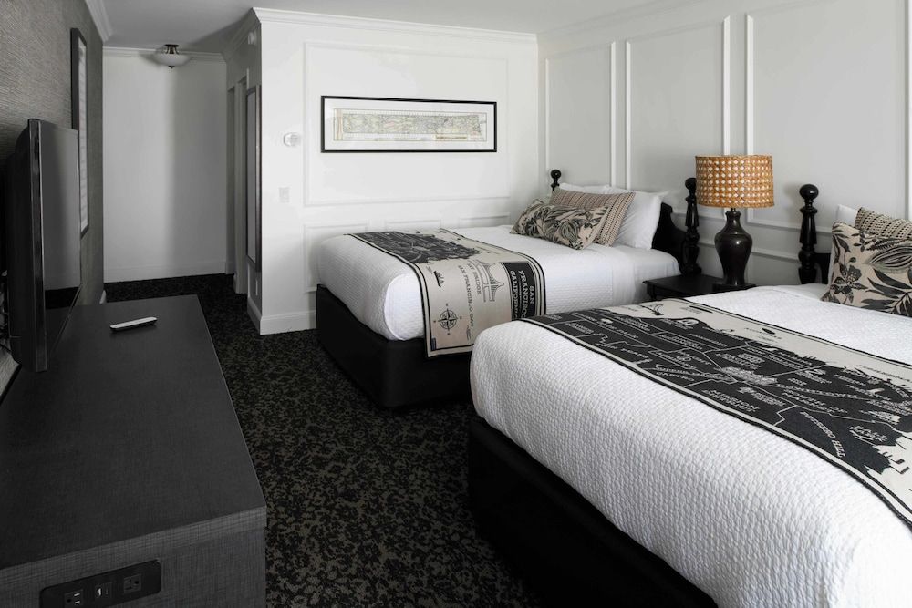 undefined Cow Hollow Inn & Suites 2
