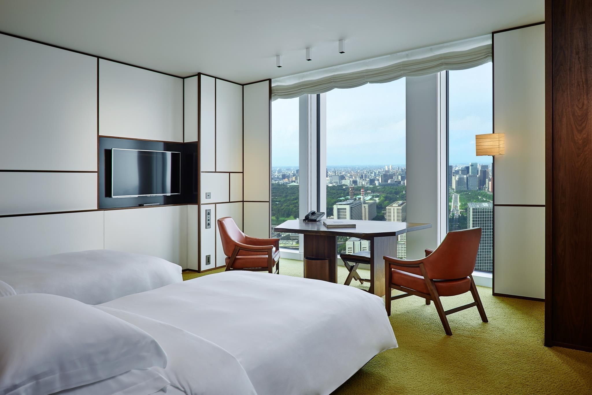 2 Twin Beds Park View