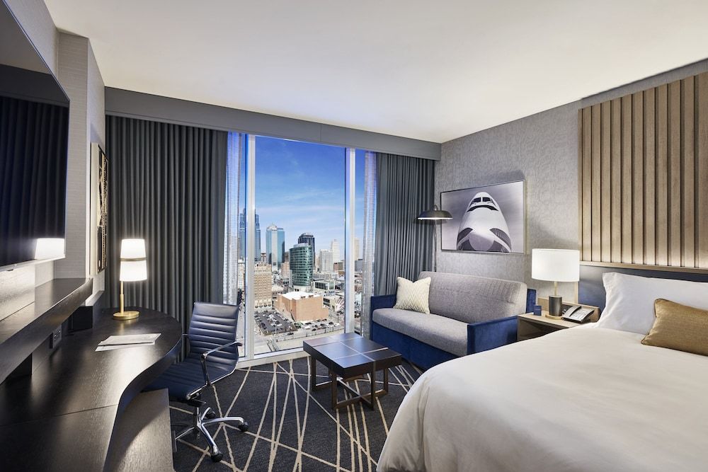 Deluxe Studio Suite (Studio Suite)