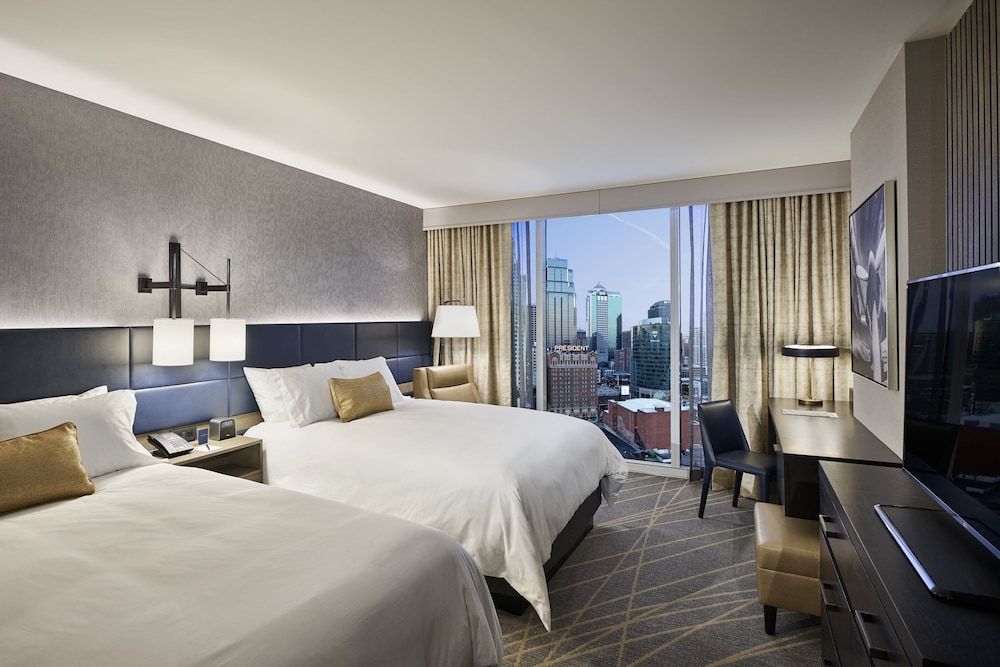 Luxury Room, 2 Queen Beds, Corner
