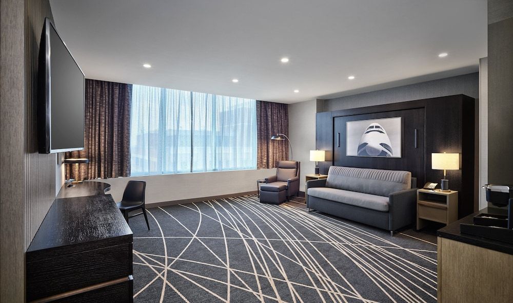 Deluxe Studio Suite (Studio Suite)