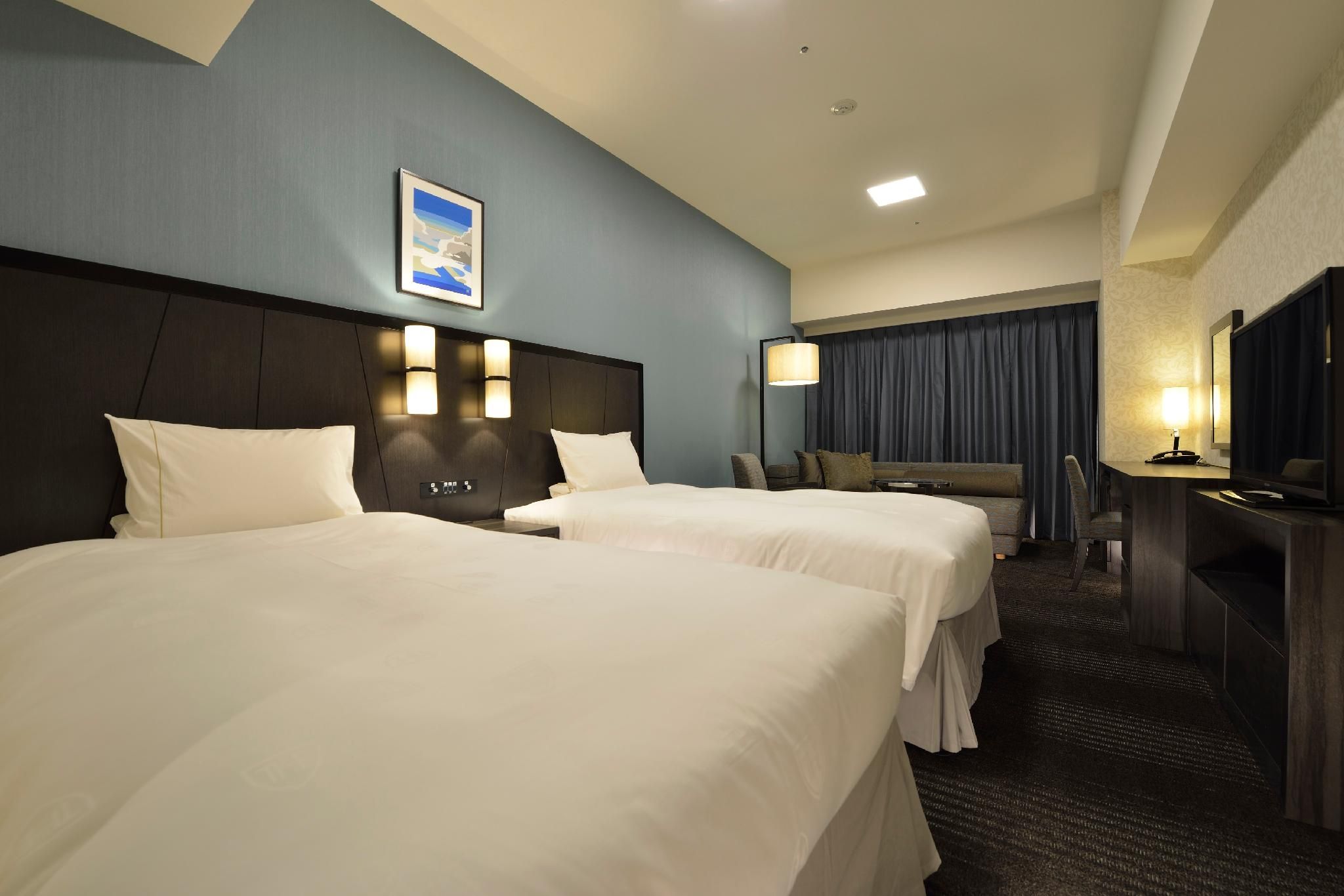 Deluxe Twin Room - Non-Smoking, Without Transit Area