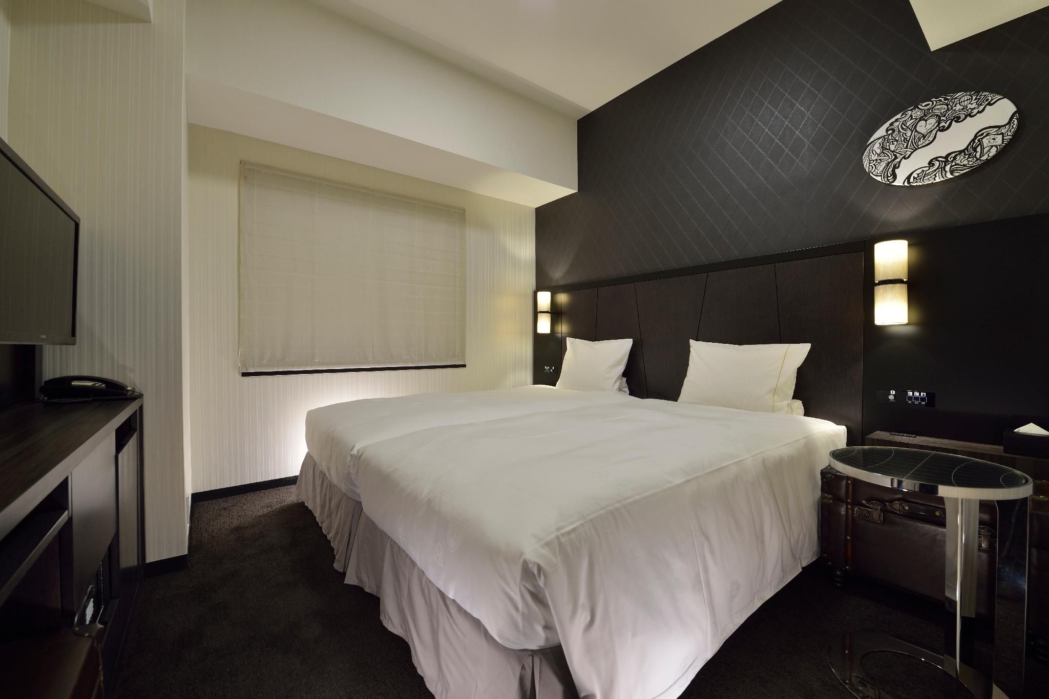 Hollywood Twin Room - Non-Smoking, Without Transit Area