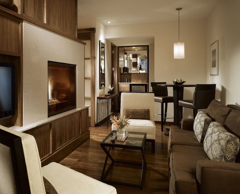 Portland Harbor Hotel Executive Suite, 1 King Bed 3