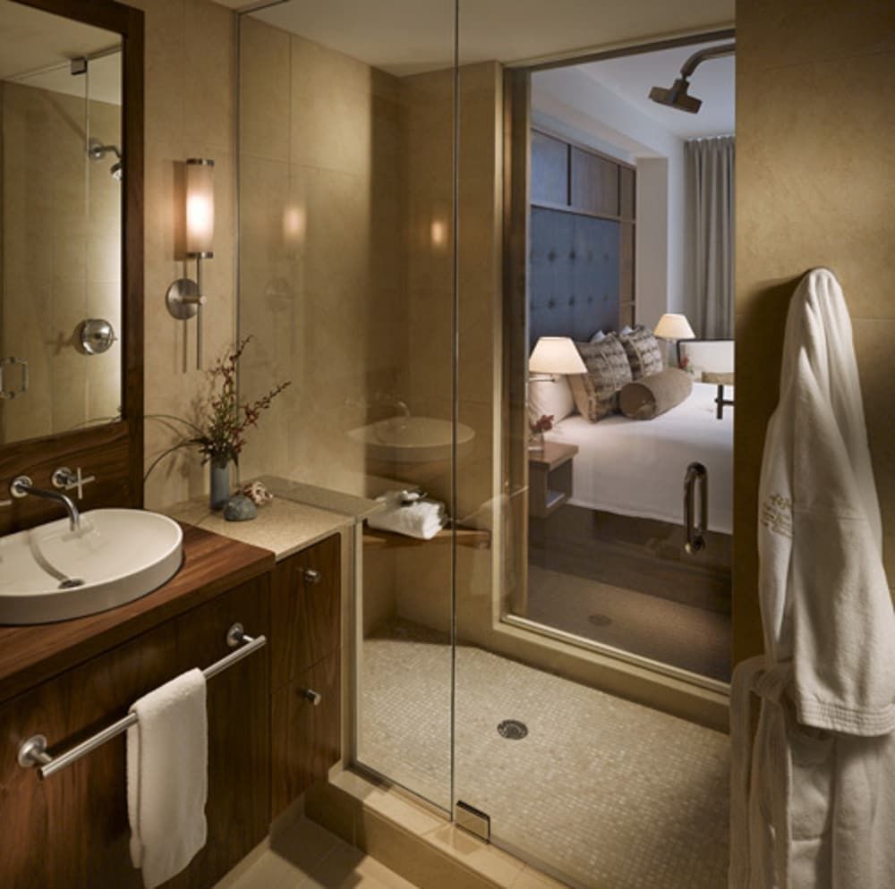 Portland Harbor Hotel Executive Suite, 1 King Bed 2