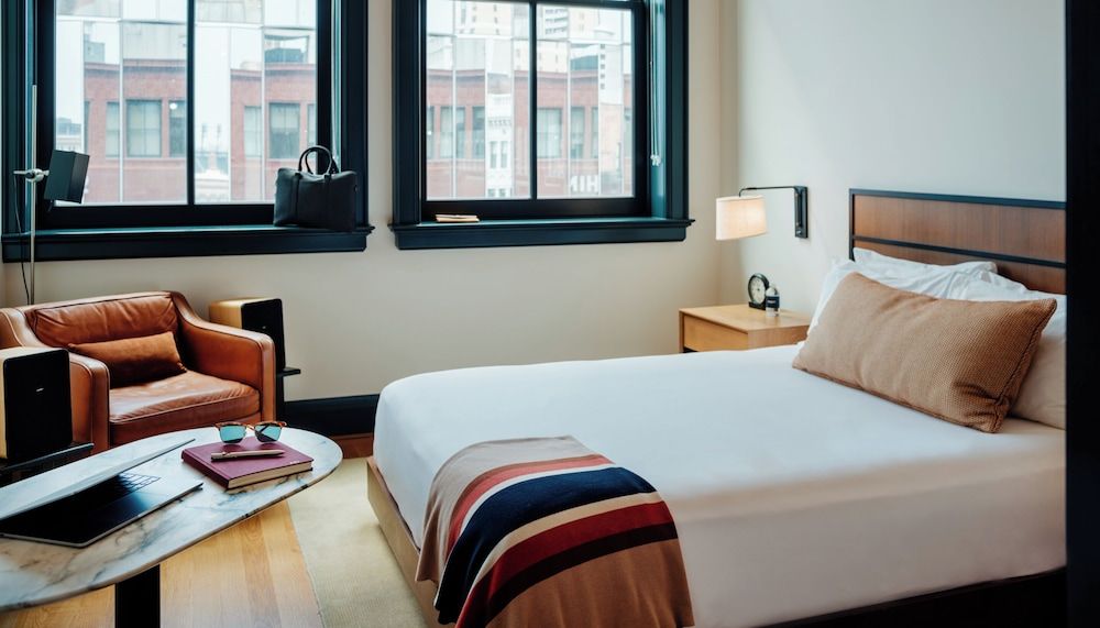 Shinola Hotel Room, 1 Queen Bed
