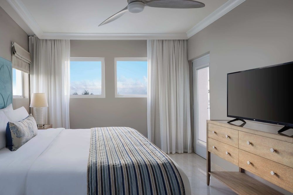 Luxury Suite, 2 Bedrooms, Bay View (Concierge)
