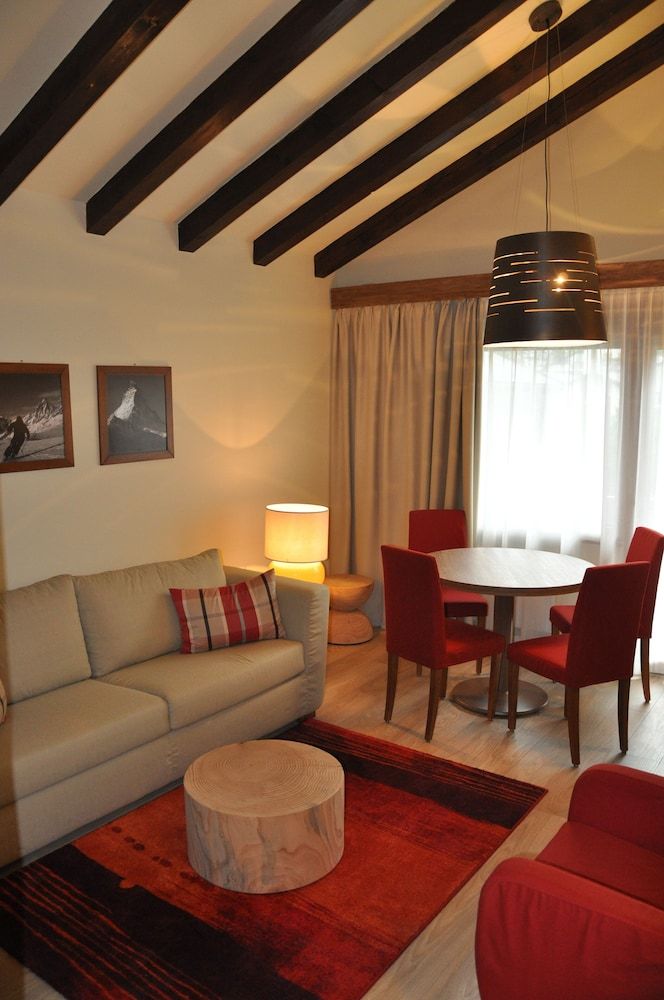 undefined Hotel Ambassador Zermatt 2
