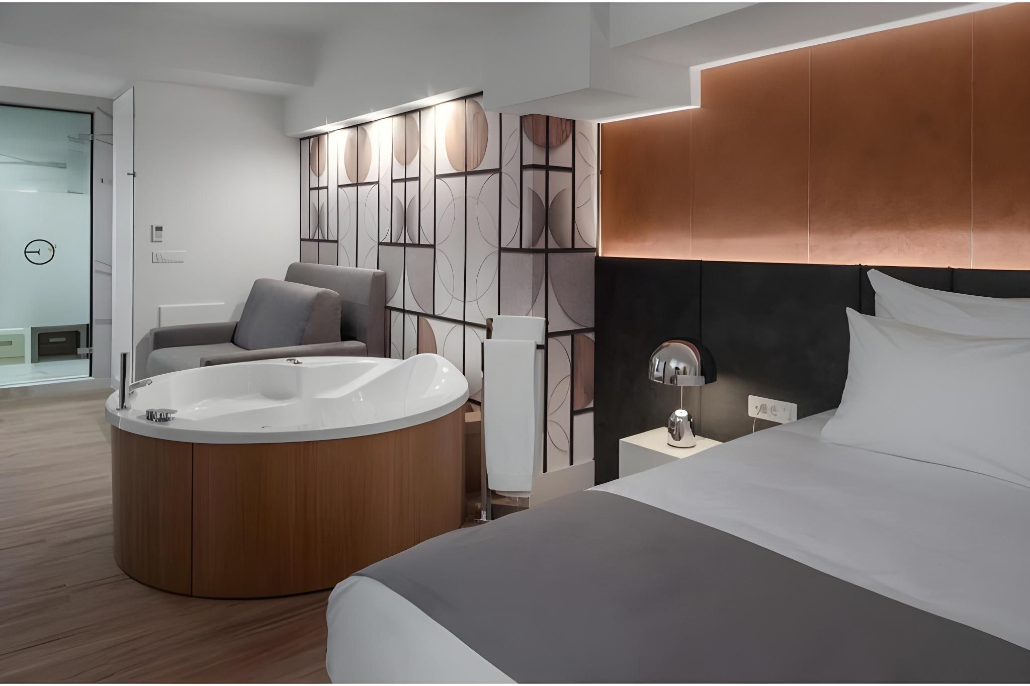Deluxe Room with Hammam and Acropolis view