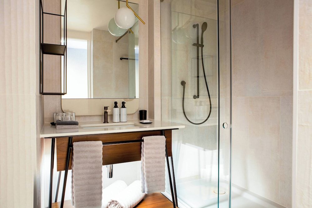 Bankside Hotel, Autograph Collection Room, 1 Queen Bed (Modest Queen) 8