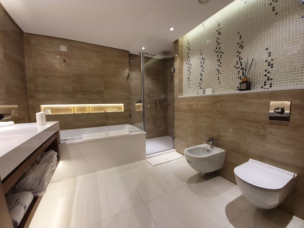 Grand Hotel Millennium Sofia Premium Room with King Bed 3