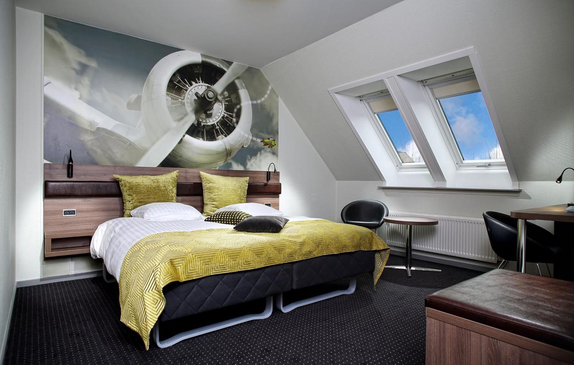 Courtyard Double Top Floor