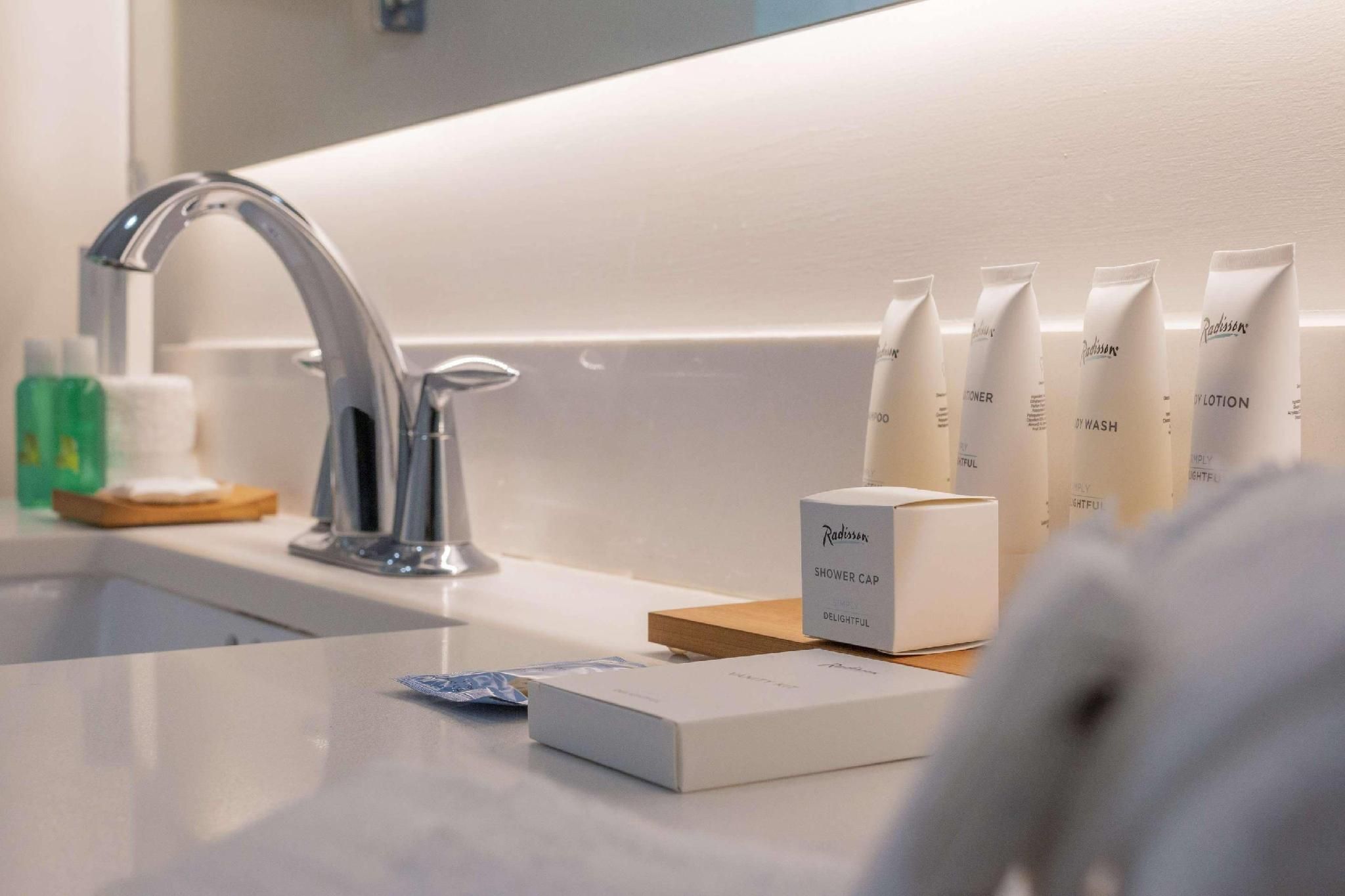 2 Queen Beds, Suite, Nonsmoking, Upgrade