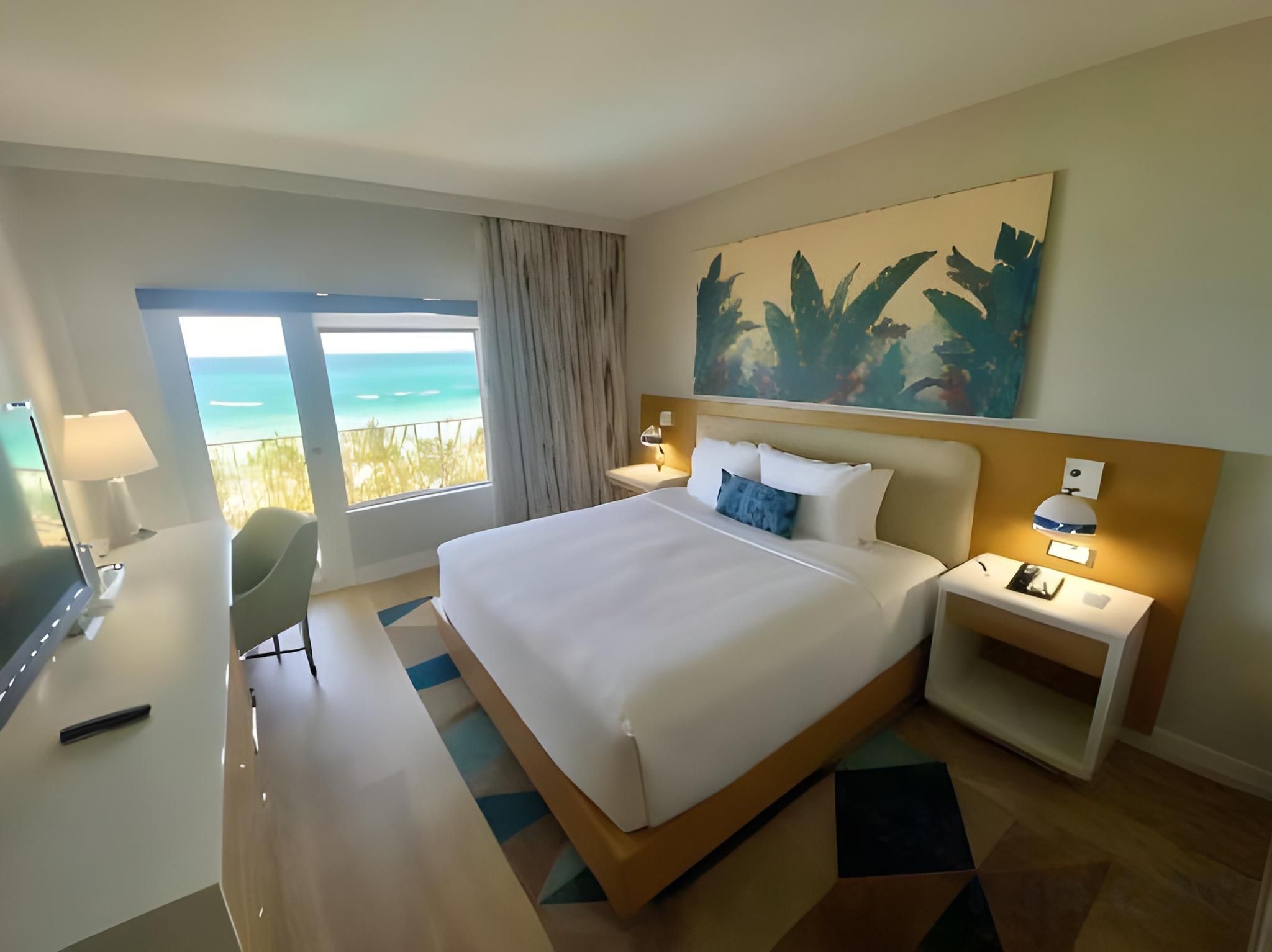 Radisson Resort Miami Beach King Bed-Non Smoking 2