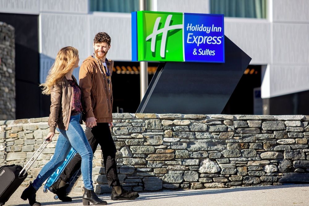 undefined Holiday Inn Express & Suites Queenstown by IHG 5
