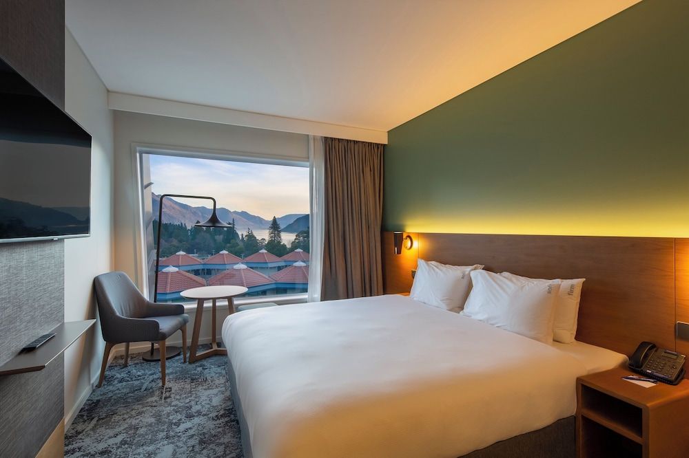 Standard Room, 1 King Bed (Panoramic Window with Free Breakfast)