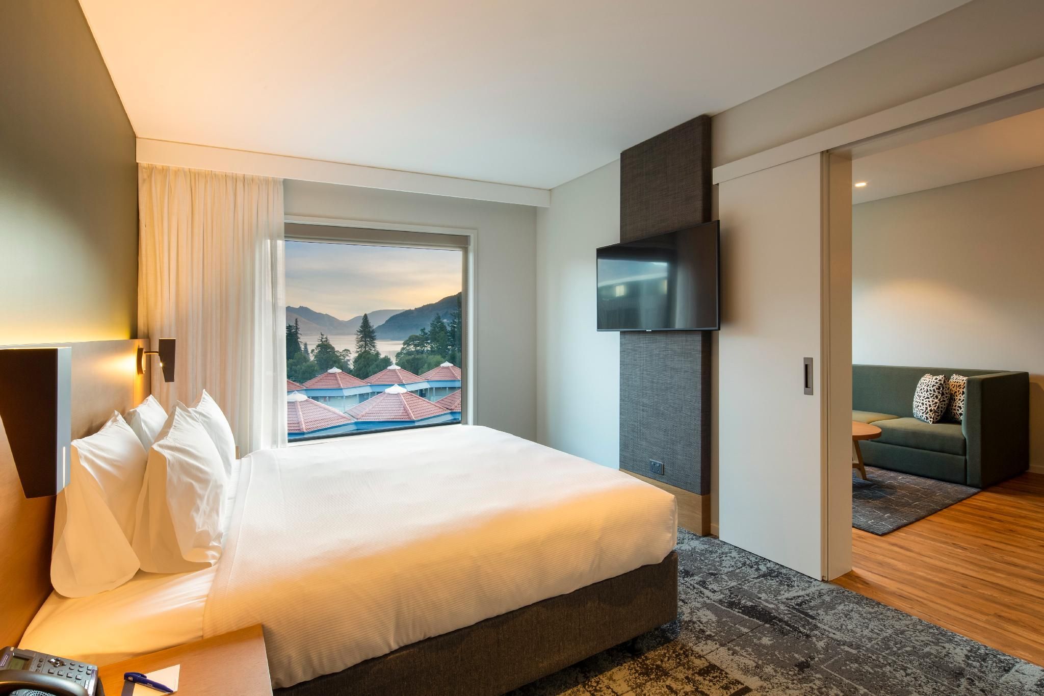 2 Bedroom Suite Mountain View Non Smoking
