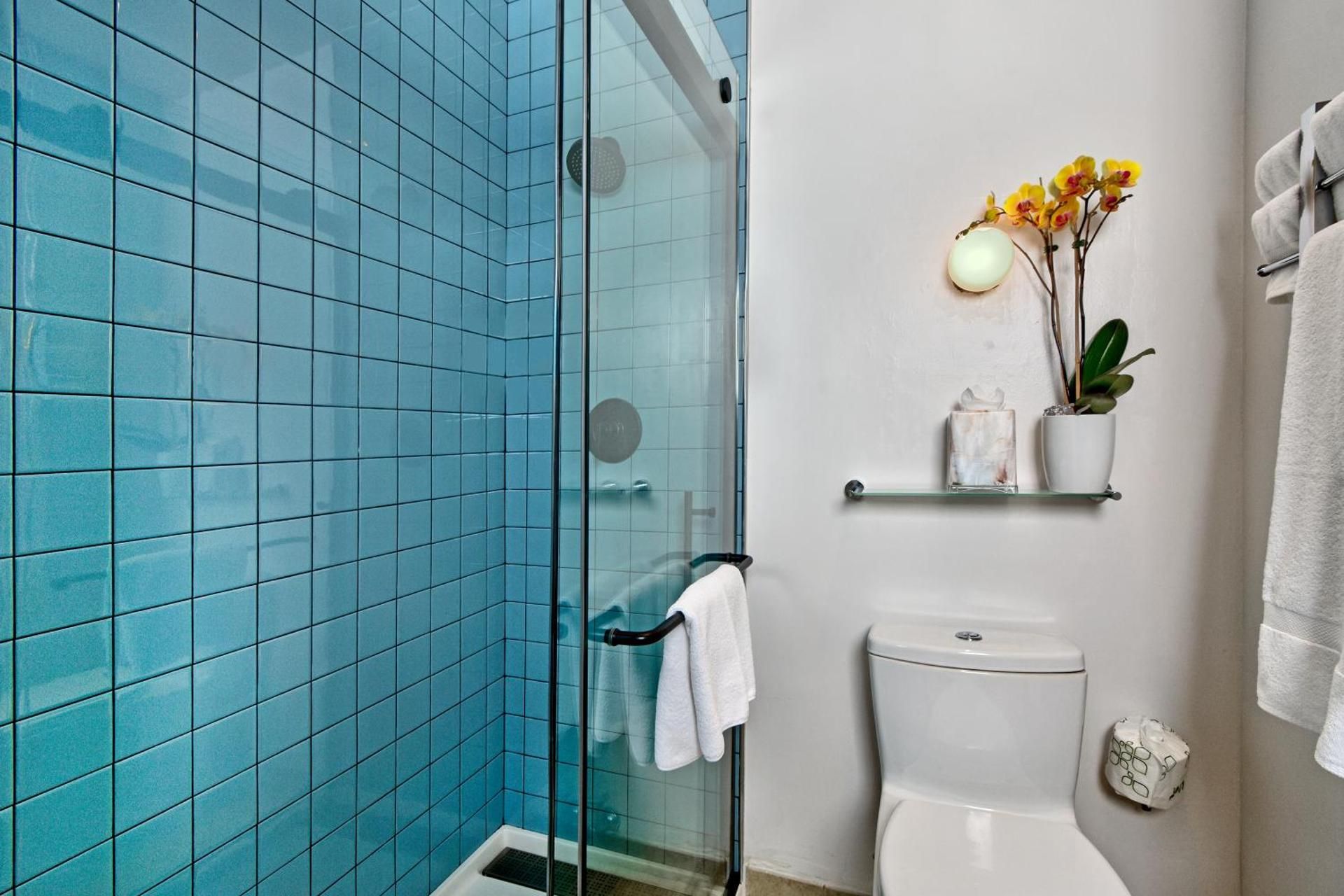 Hotel Griffon Queen Room - Non-Smoking 3